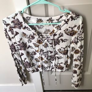 Flowy sleeves top